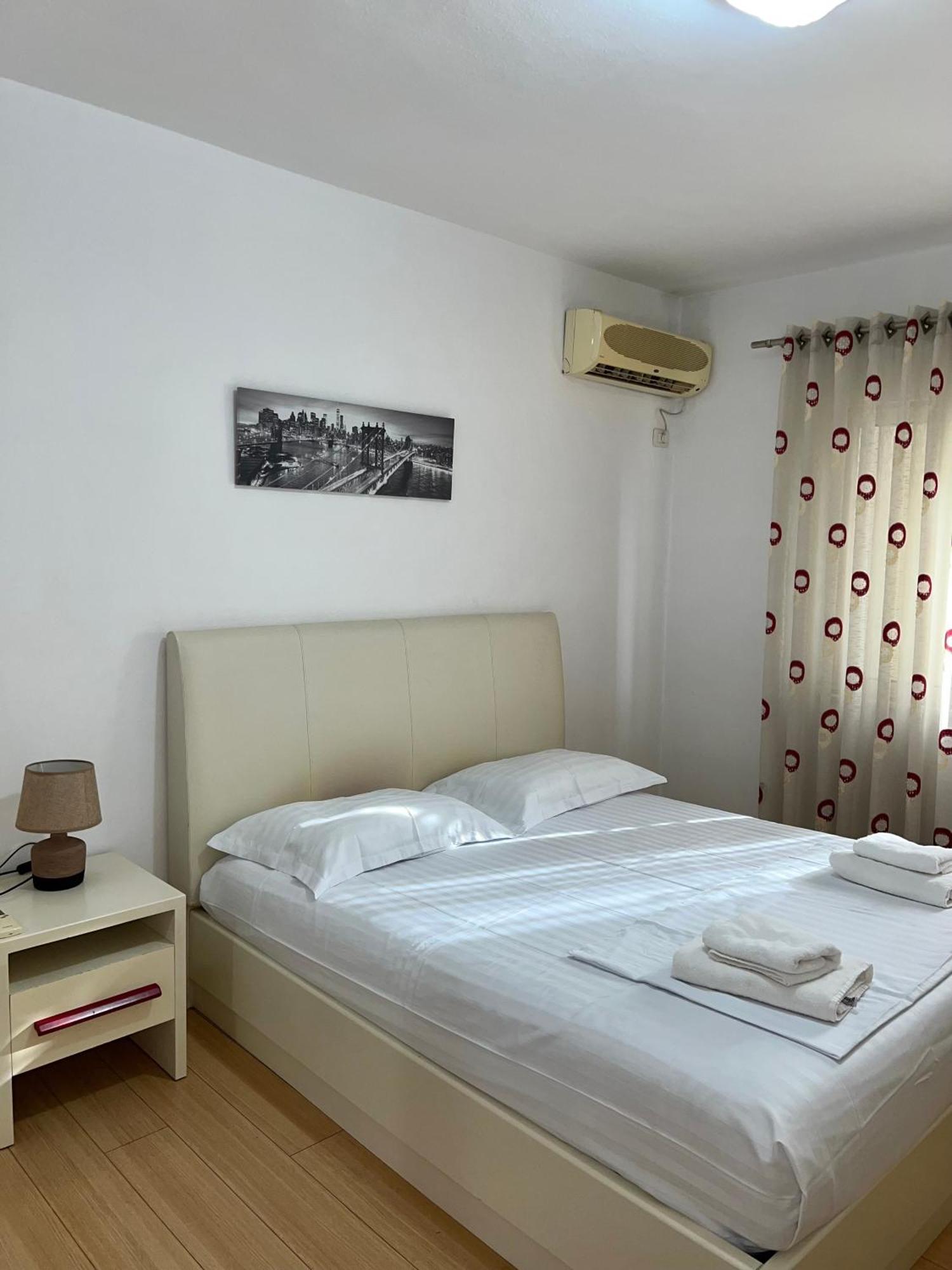 Blloku Family Apartment ティラナ エクステリア 写真
