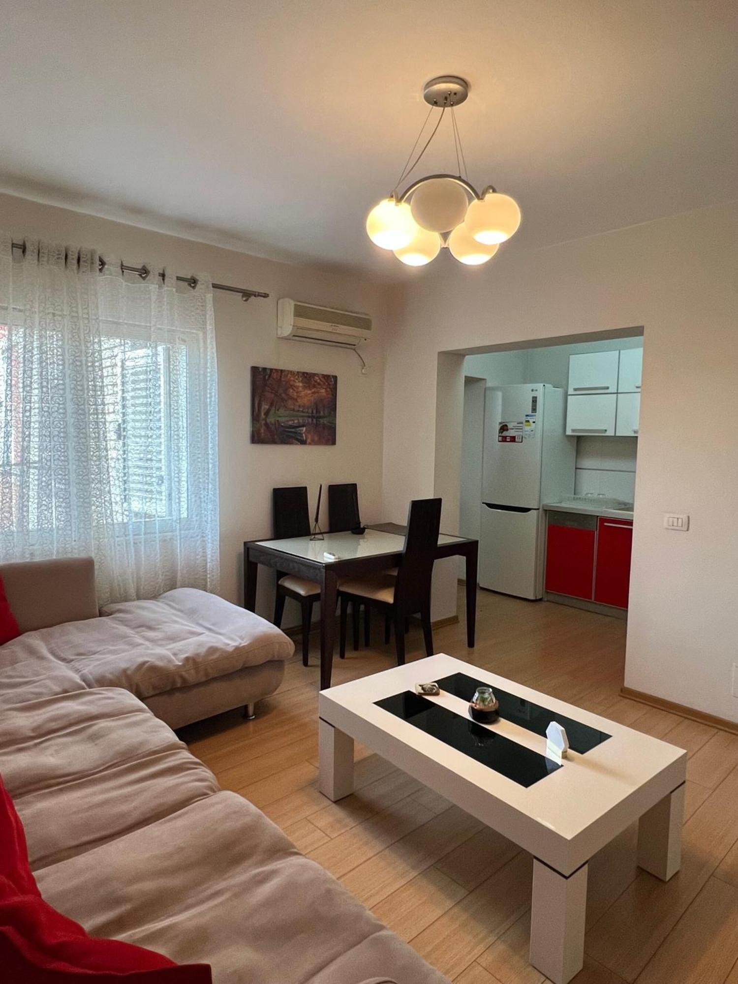 Blloku Family Apartment ティラナ エクステリア 写真